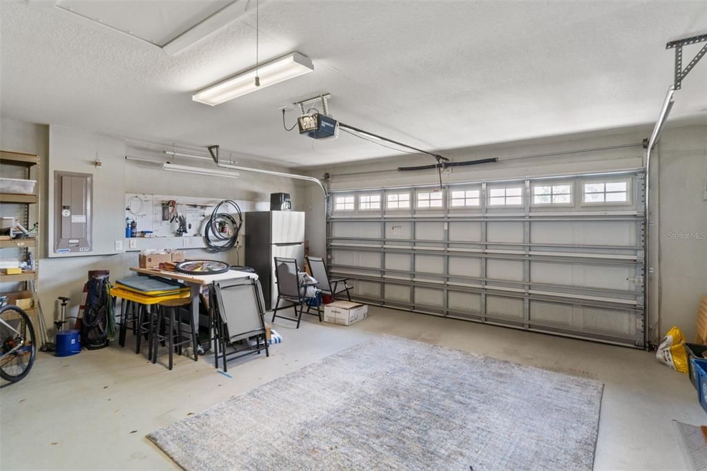 Activo con contrato: $275,000 (3 camas, 2 baños, 1306 Pies cuadrados)