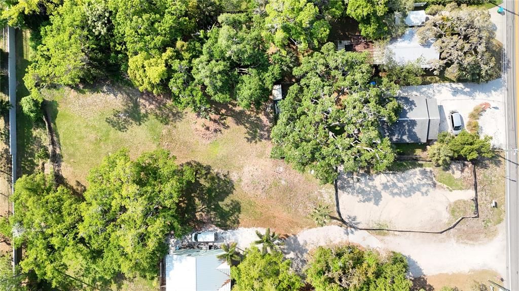 待售: $375,000 (0.18 acres)