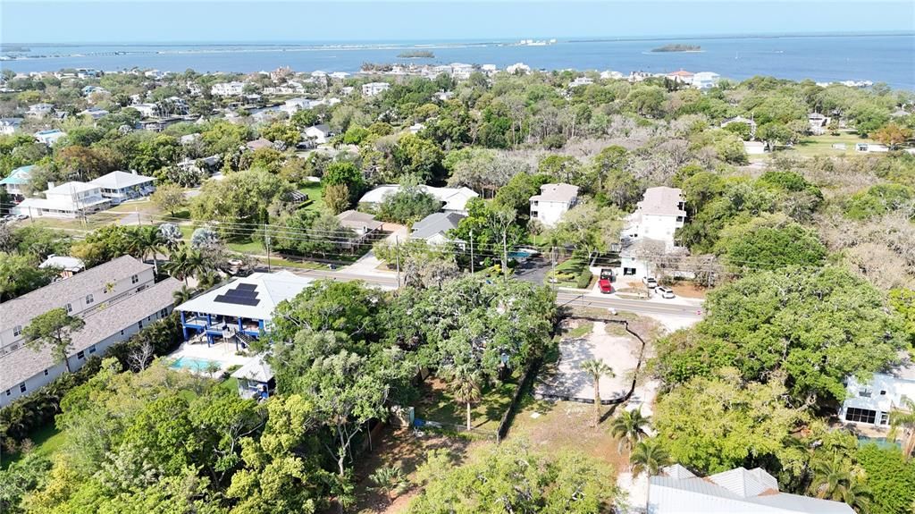 待售: $375,000 (0.18 acres)