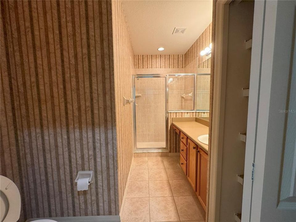 В аренду: $1,750 (2 спален, 2 ванн, 1359 Квадратных фут)