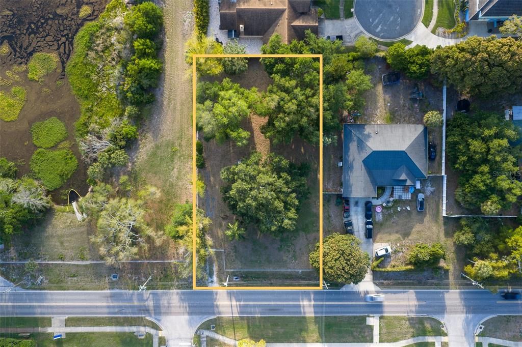 En Venta: $389,900 (0.50 acres)