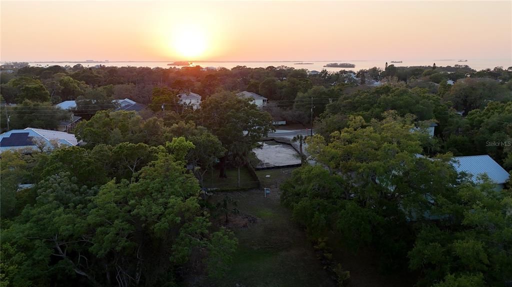 En Venta: $350,000 (0.20 acres)