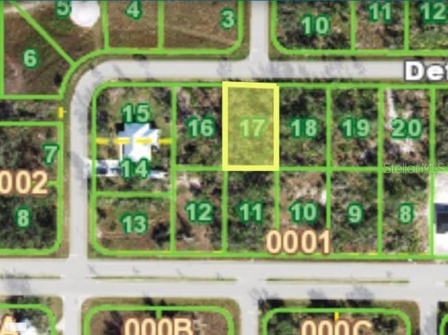 На продажу: $17,500 (0.22 acres)