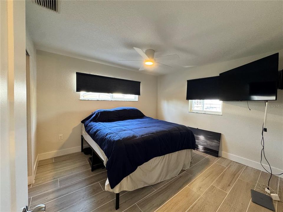 For Sale: $699,000 (3 beds, 2 baths, 1595 Square Feet)