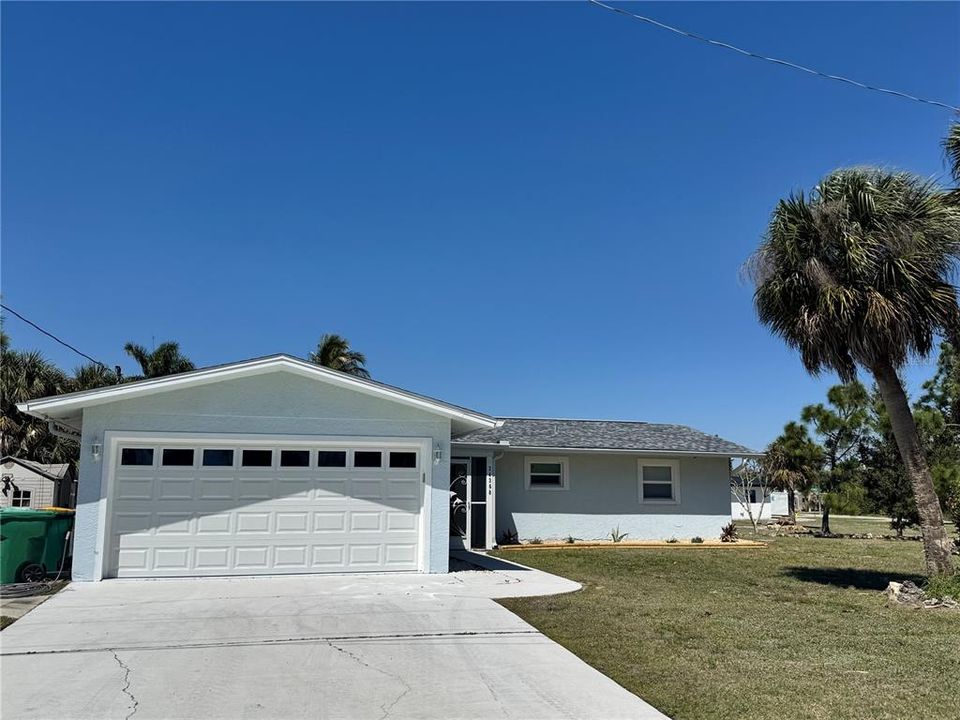 For Sale: $699,000 (3 beds, 2 baths, 1595 Square Feet)