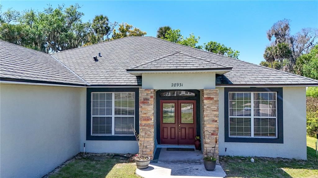 For Sale: $517,000 (4 beds, 2 baths, 2079 Square Feet)