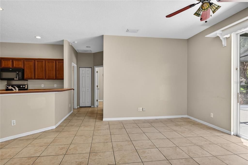 For Sale: $517,000 (4 beds, 2 baths, 2079 Square Feet)