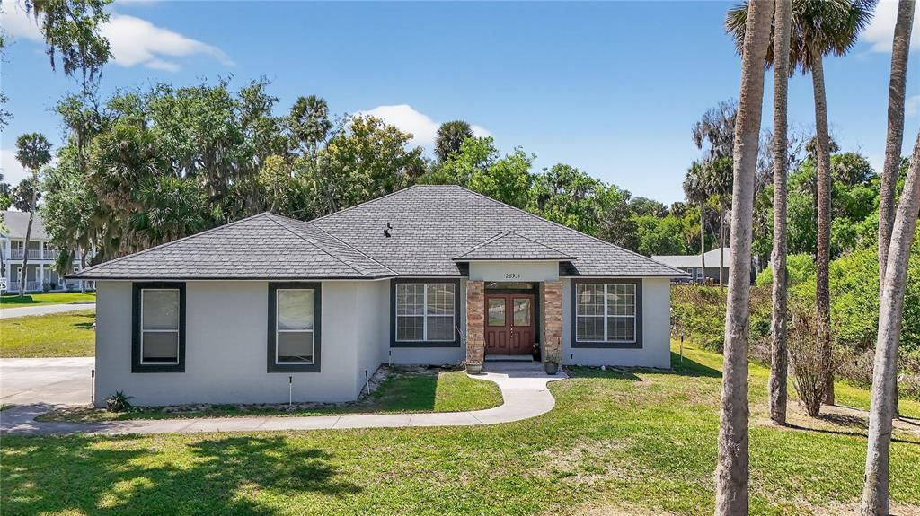 For Sale: $517,000 (4 beds, 2 baths, 2079 Square Feet)