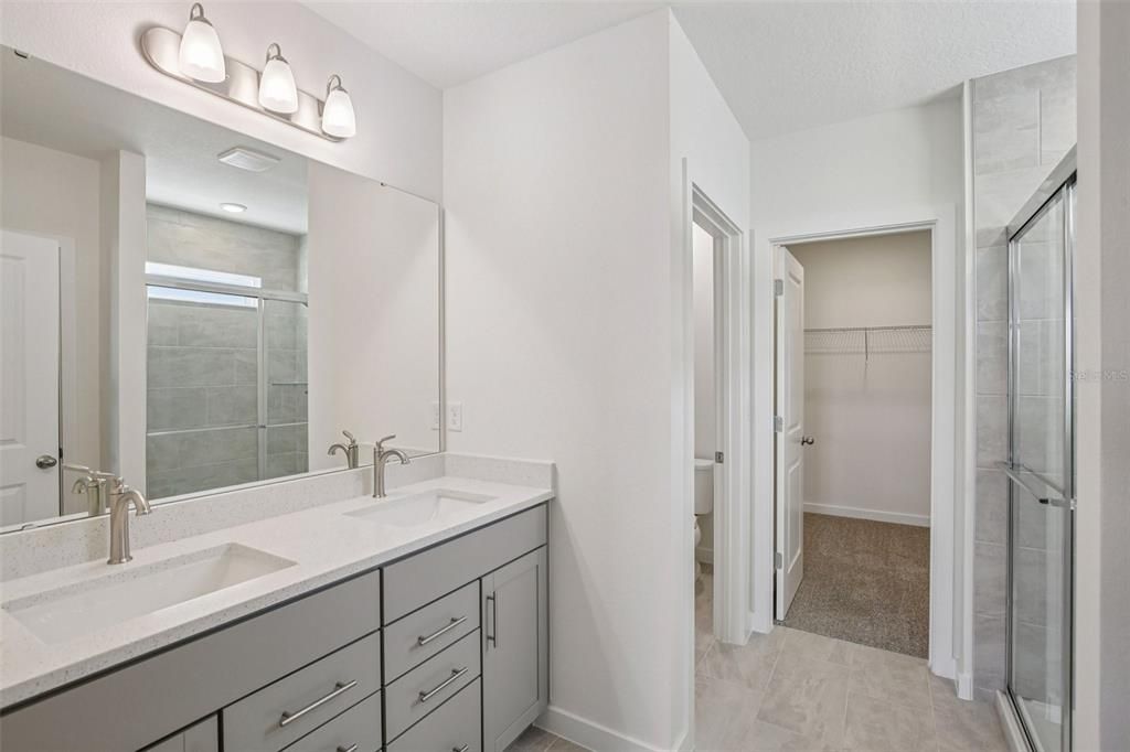 Activo con contrato: $339,990 (3 camas, 2 baños, 2028 Pies cuadrados)