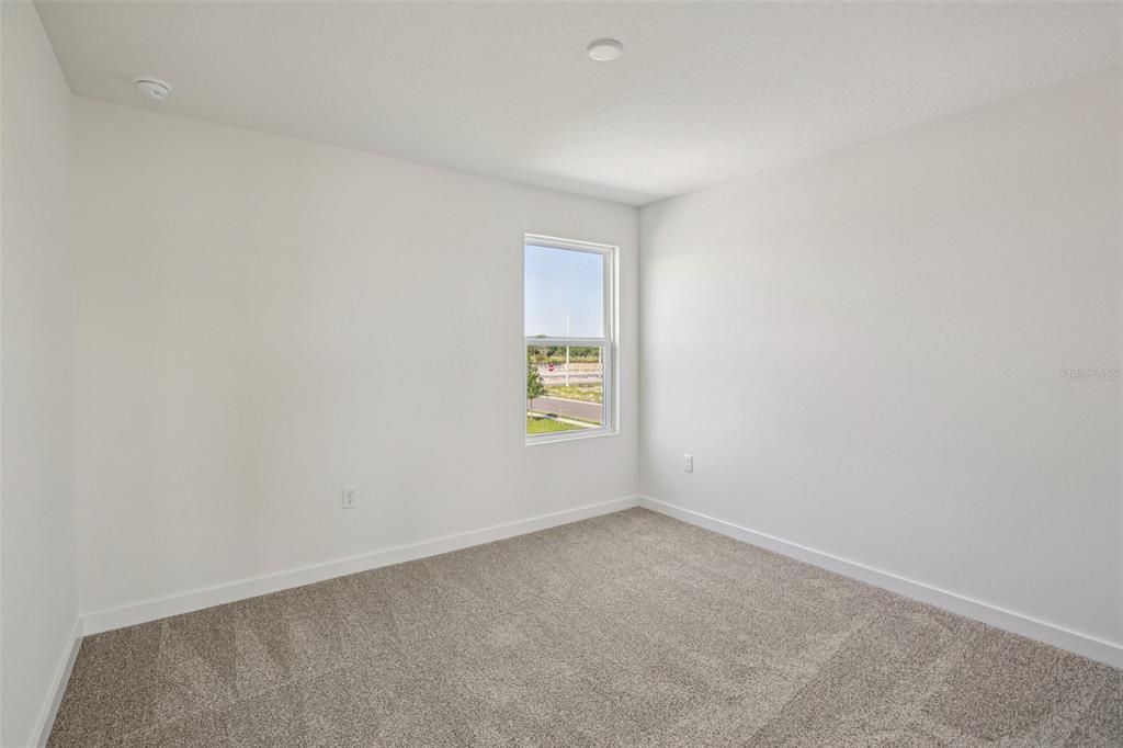 Activo con contrato: $339,990 (3 camas, 2 baños, 2028 Pies cuadrados)