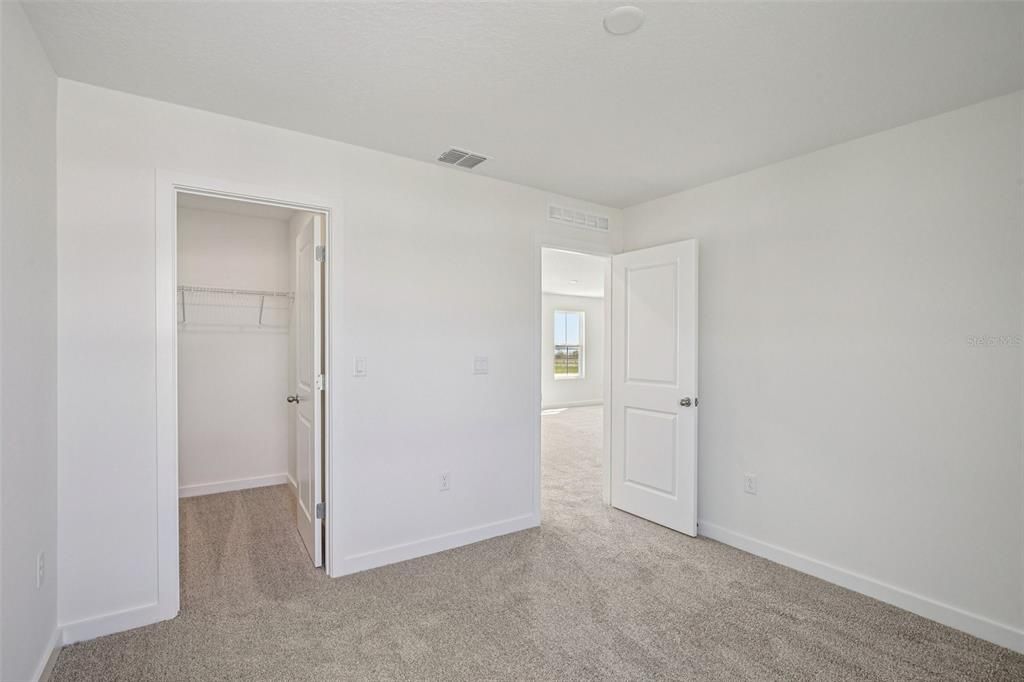 Activo con contrato: $339,990 (3 camas, 2 baños, 2028 Pies cuadrados)