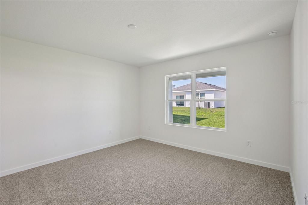 Activo con contrato: $339,990 (3 camas, 2 baños, 2028 Pies cuadrados)