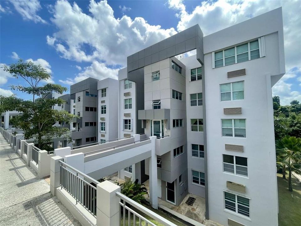For Sale: $325,000 (3 beds, 2 baths, 1767 Square Feet)