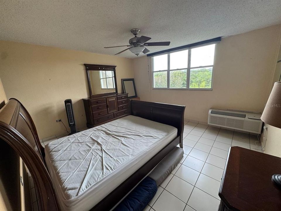 For Sale: $325,000 (3 beds, 2 baths, 1767 Square Feet)