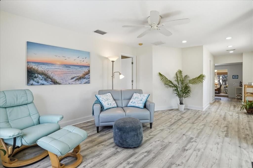 Activo con contrato: $759,000 (3 camas, 2 baños, 1858 Pies cuadrados)