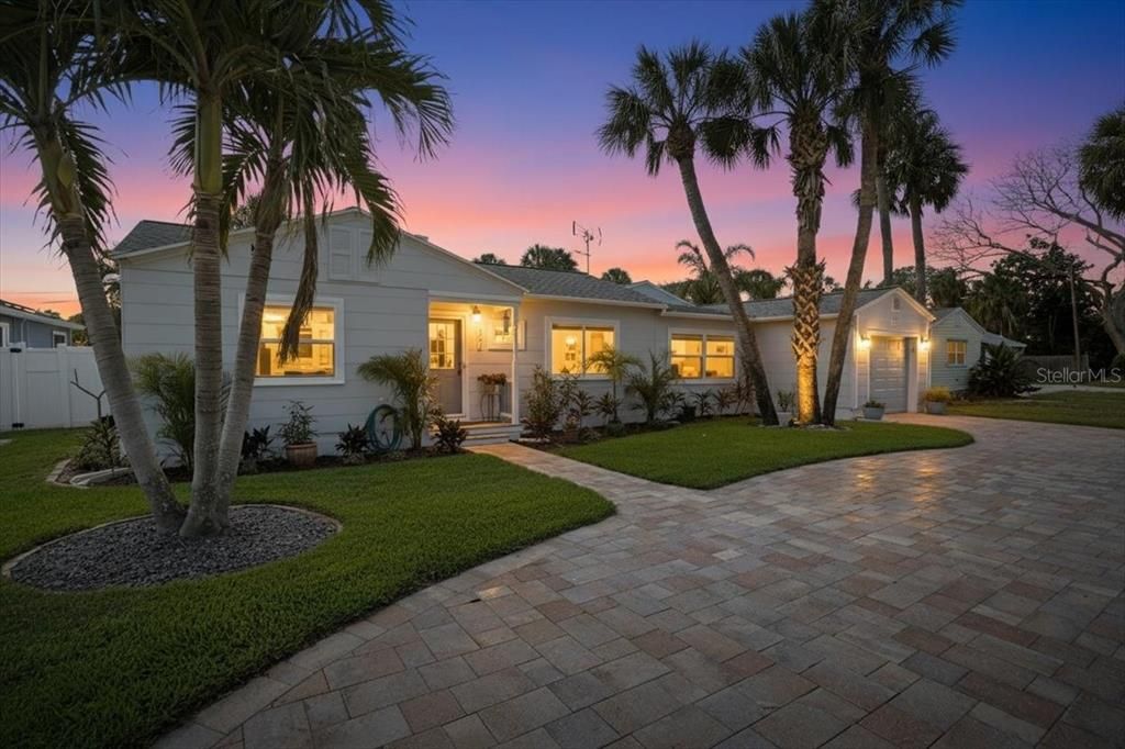 Activo con contrato: $759,000 (3 camas, 2 baños, 1858 Pies cuadrados)