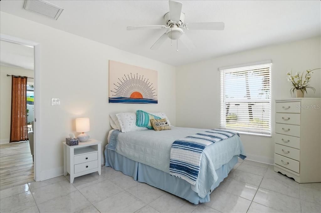 Activo con contrato: $759,000 (3 camas, 2 baños, 1858 Pies cuadrados)