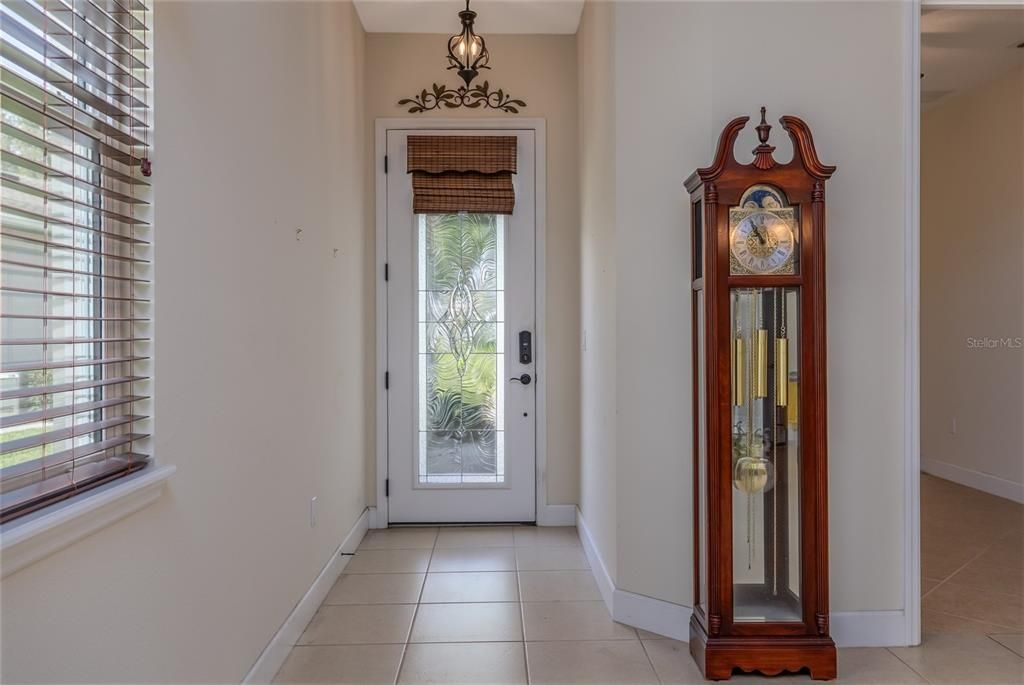 На продажу: $285,000 (2 спален, 2 ванн, 1512 Квадратных фут)