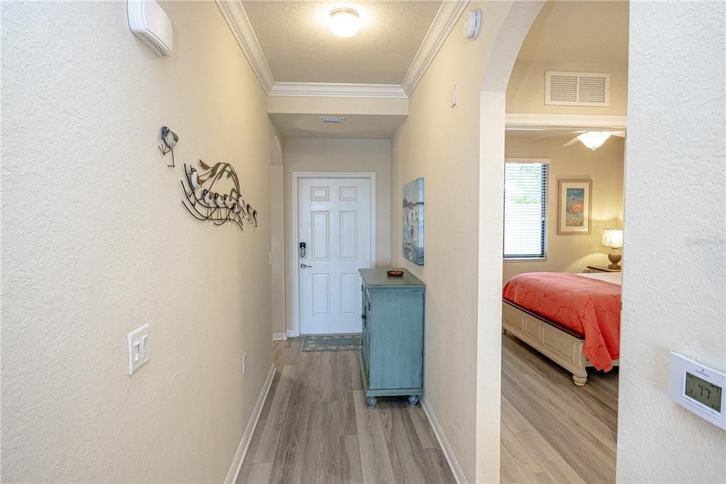 На продажу: $265,000 (2 спален, 2 ванн, 1121 Квадратных фут)