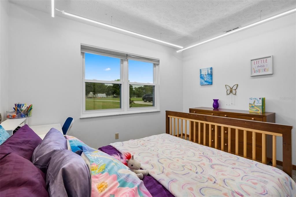 En Venta: $874,900 (3 camas, 2 baños, 2790 Pies cuadrados)
