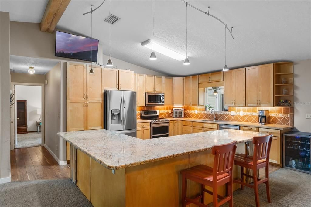 En Venta: $874,900 (3 camas, 2 baños, 2790 Pies cuadrados)