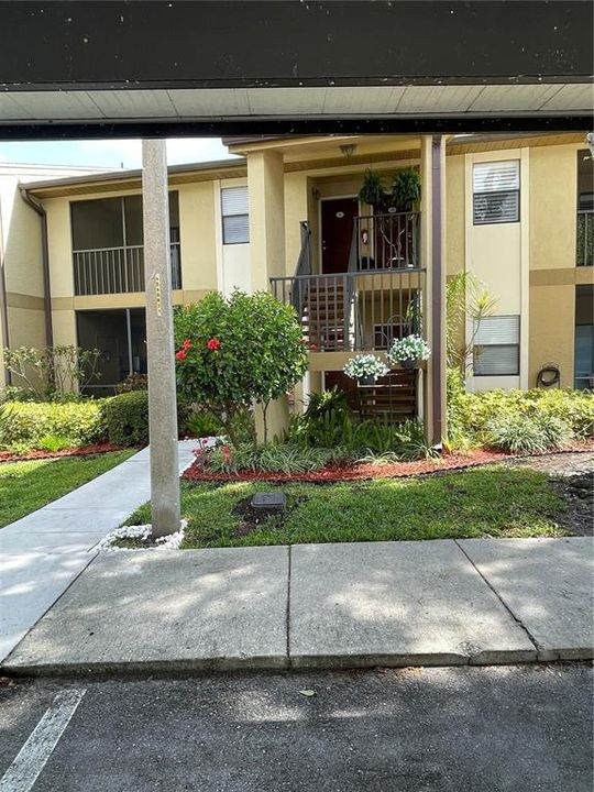 For Rent: $1,975 (2 beds, 2 baths, 1018 Square Feet)