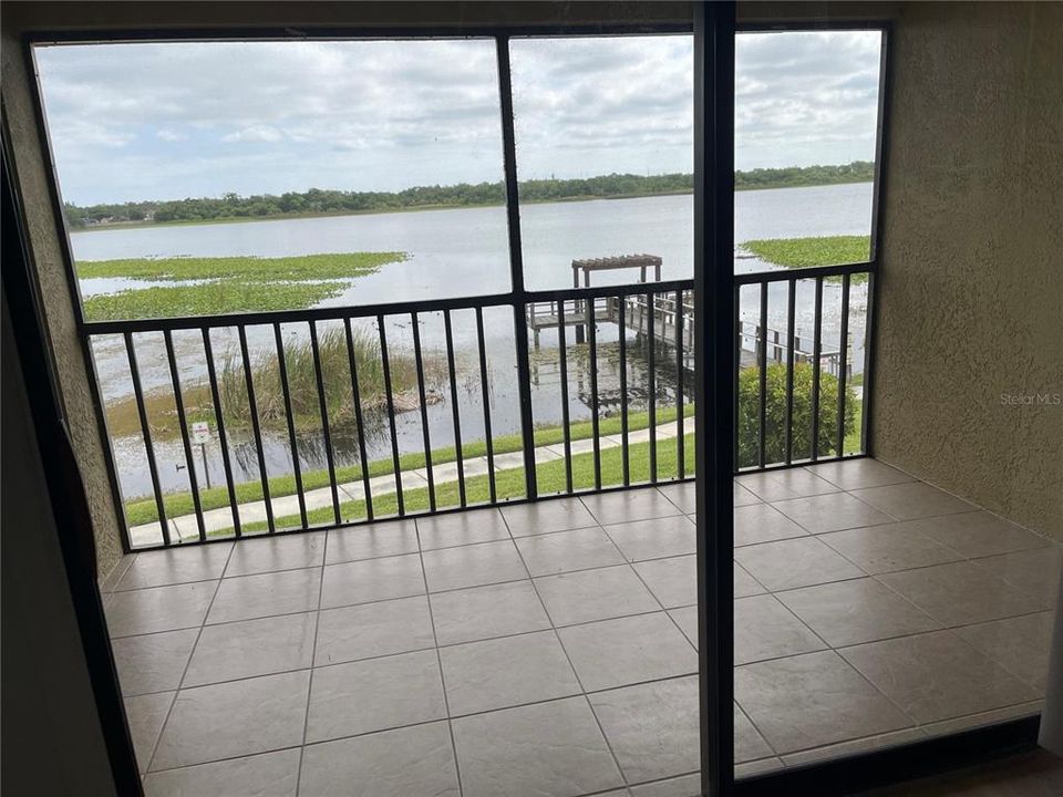 For Rent: $1,975 (2 beds, 2 baths, 1018 Square Feet)