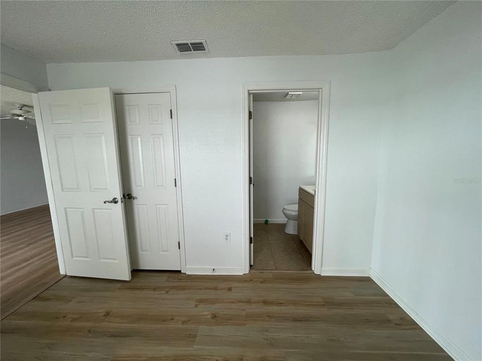 For Rent: $1,975 (2 beds, 2 baths, 1018 Square Feet)