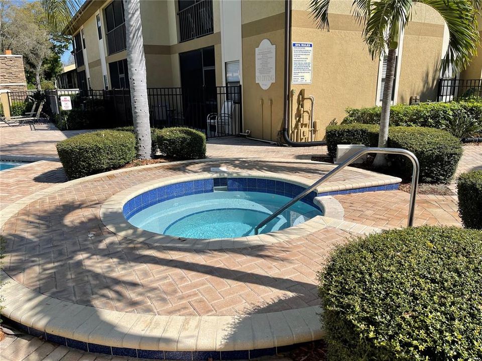 For Rent: $1,975 (2 beds, 2 baths, 1018 Square Feet)