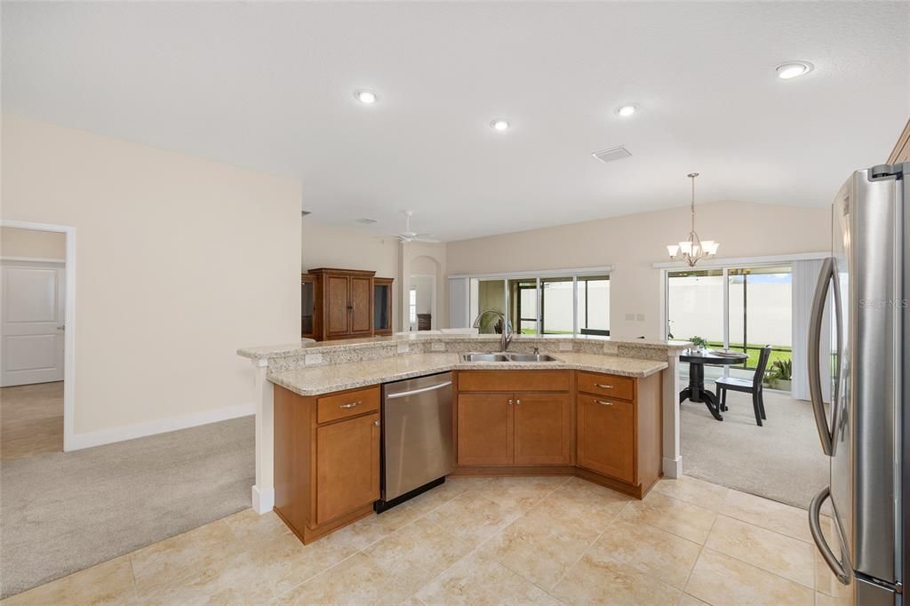 En Venta: $529,900 (3 camas, 3 baños, 1905 Pies cuadrados)