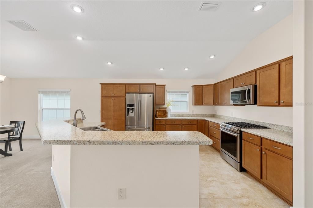 En Venta: $529,900 (3 camas, 3 baños, 1905 Pies cuadrados)