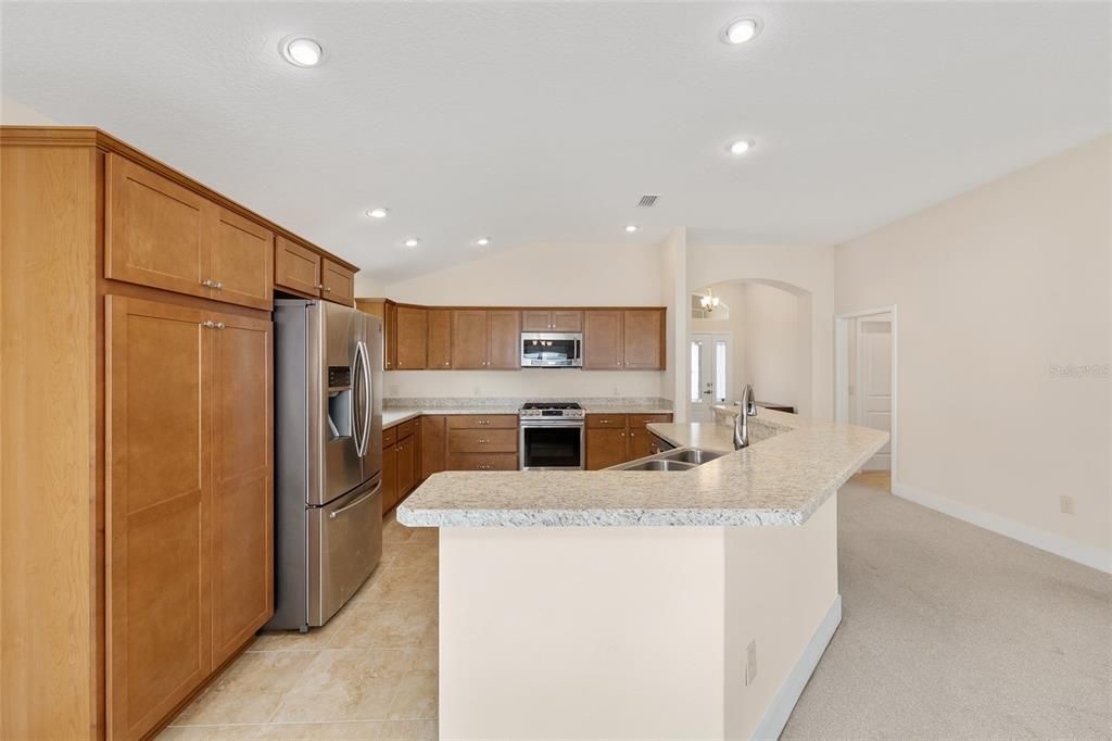 En Venta: $529,900 (3 camas, 3 baños, 1905 Pies cuadrados)