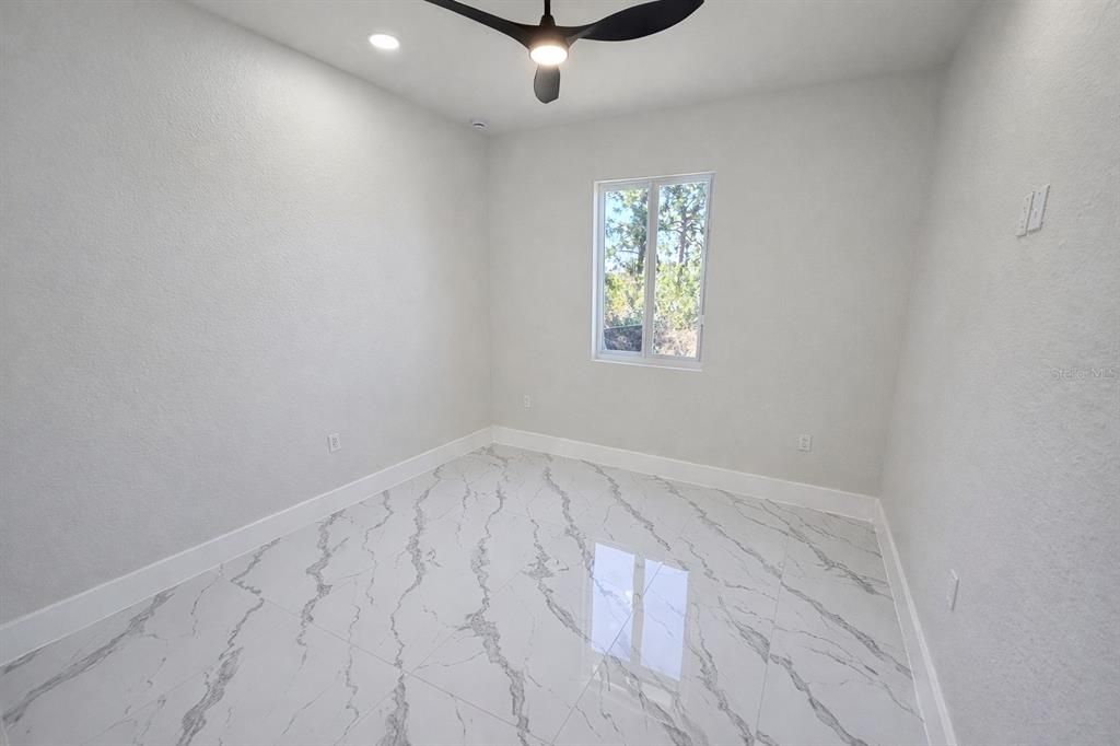 En Venta: $519,900 (6 camas, 0 baños, 1200 Pies cuadrados)