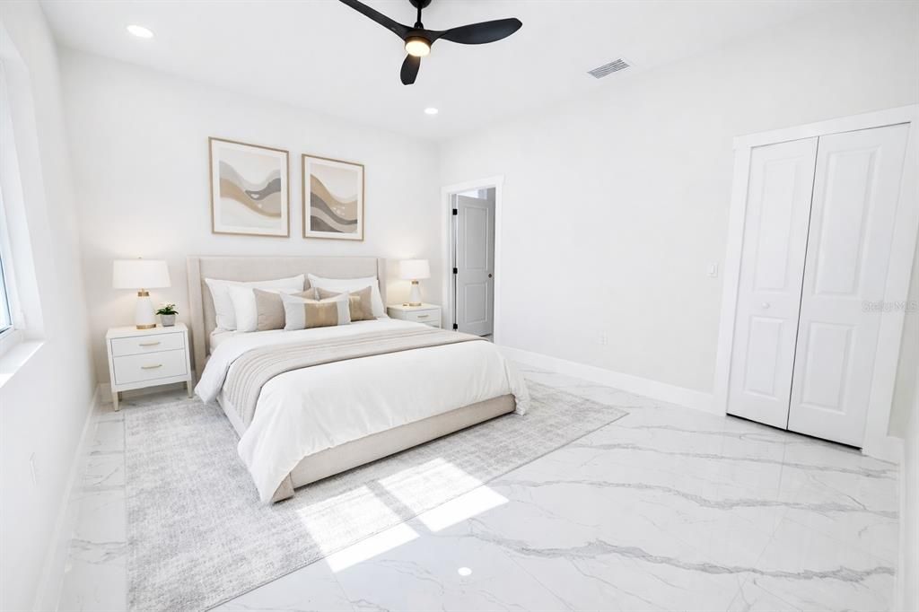 En Venta: $519,900 (6 camas, 0 baños, 1200 Pies cuadrados)