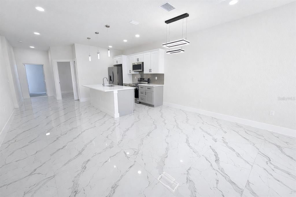 En Venta: $519,900 (6 camas, 0 baños, 1200 Pies cuadrados)