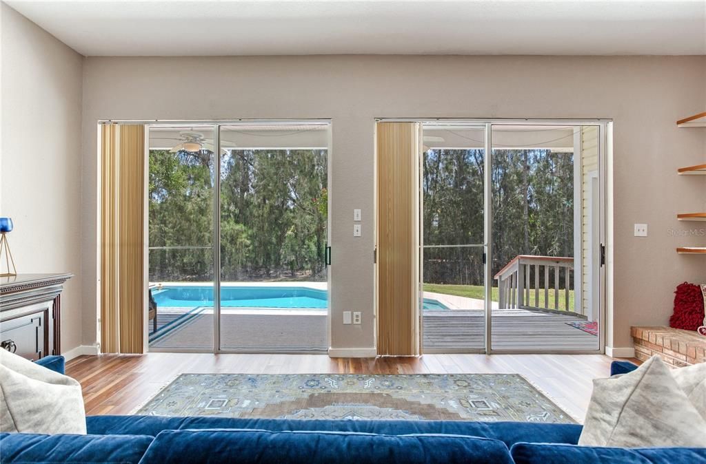 En Venta: $975,000 (4 camas, 3 baños, 2802 Pies cuadrados)
