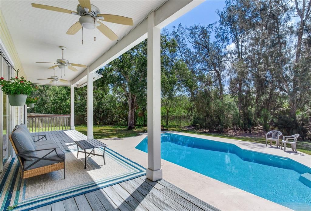 En Venta: $975,000 (4 camas, 3 baños, 2802 Pies cuadrados)