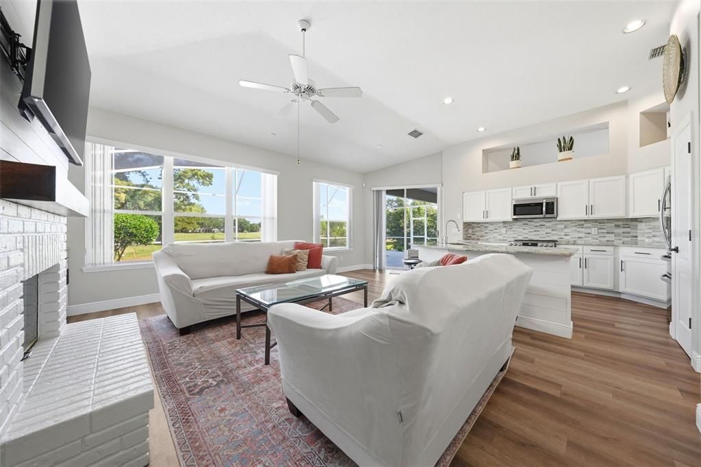 Active With Contract: $515,000 (3 beds, 2 baths, 2089 Square Feet)