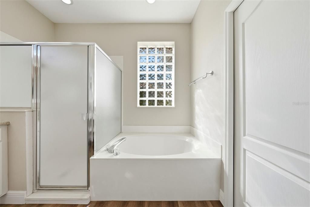 Active With Contract: $515,000 (3 beds, 2 baths, 2089 Square Feet)