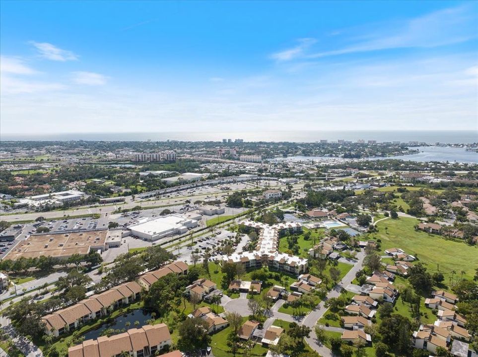 For Sale: $135,000 (1 beds, 1 baths, 633 Square Feet)