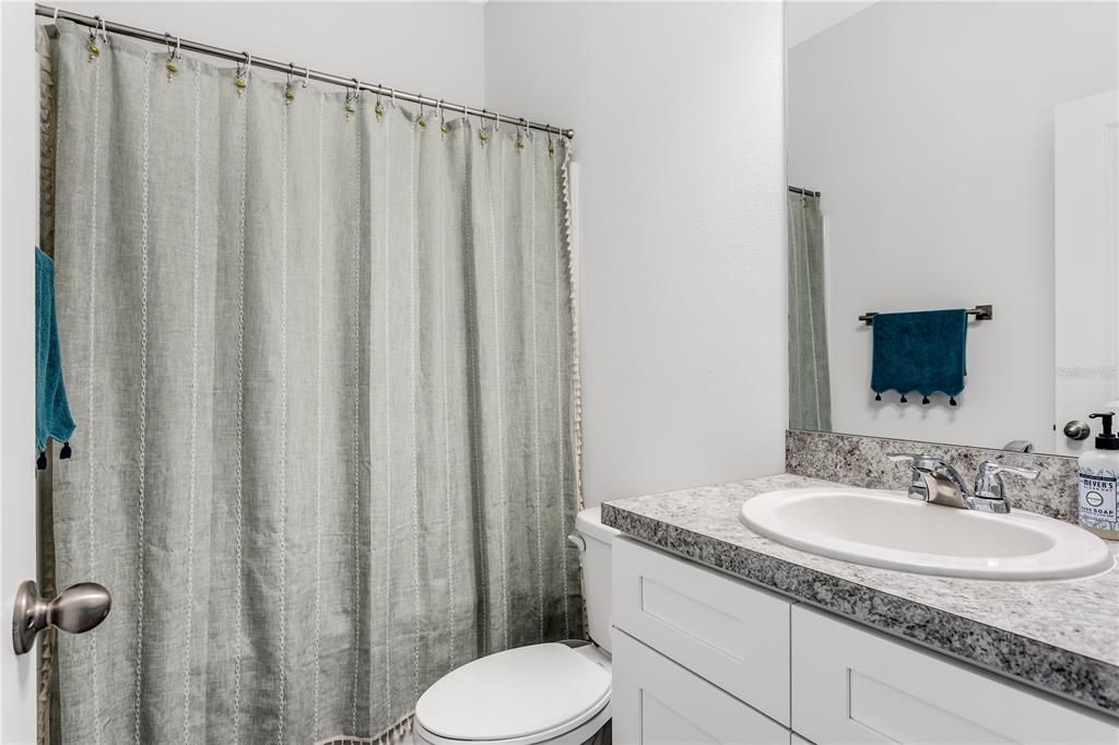 For Sale: $320,000 (3 beds, 2 baths, 1412 Square Feet)
