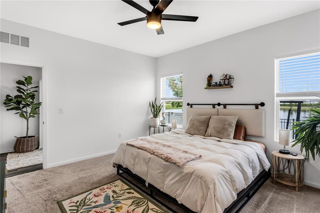 For Sale: $320,000 (3 beds, 2 baths, 1412 Square Feet)