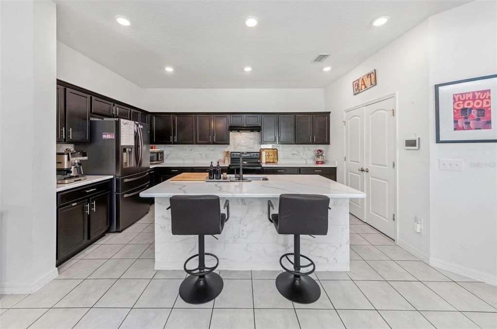 Active With Contract: $534,900 (4 beds, 3 baths, 2328 Square Feet)