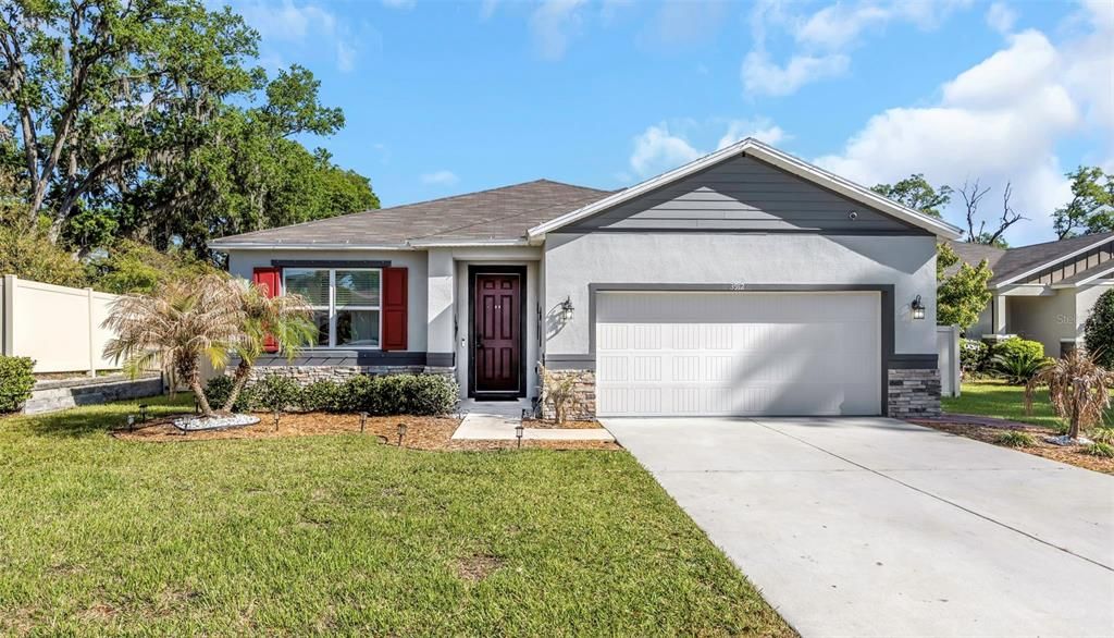 Active With Contract: $534,900 (4 beds, 3 baths, 2328 Square Feet)