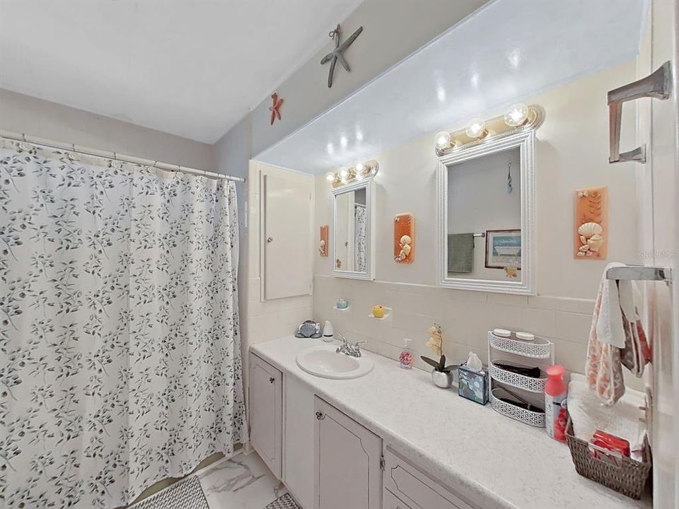 En Venta: $139,000 (2 camas, 2 baños, 1056 Pies cuadrados)