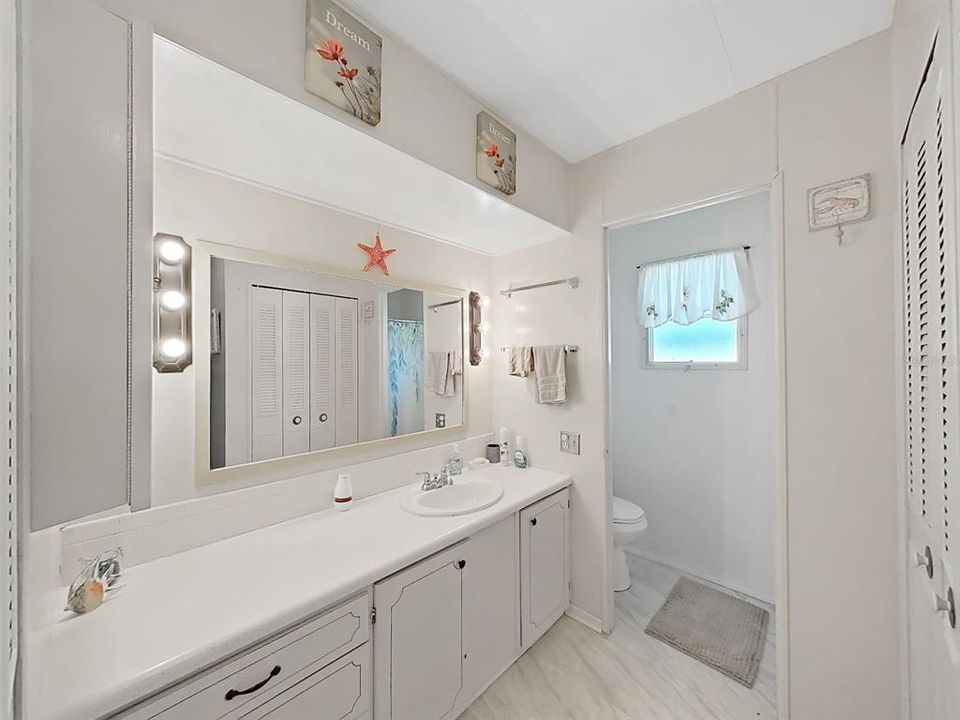 En Venta: $139,000 (2 camas, 2 baños, 1056 Pies cuadrados)