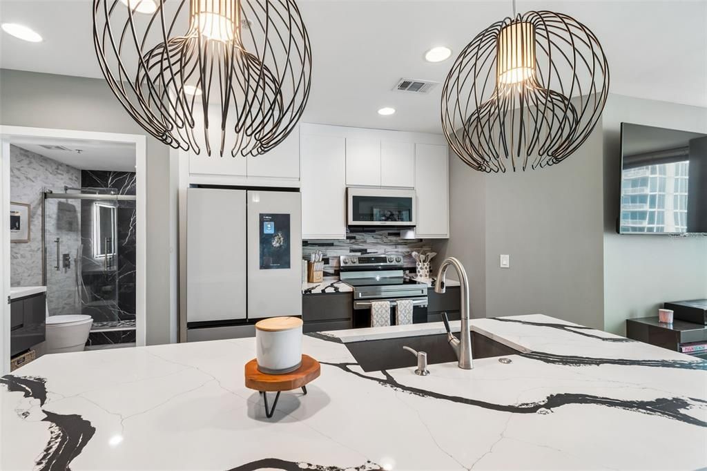 Activo con contrato: $439,000 (1 camas, 1 baños, 714 Pies cuadrados)