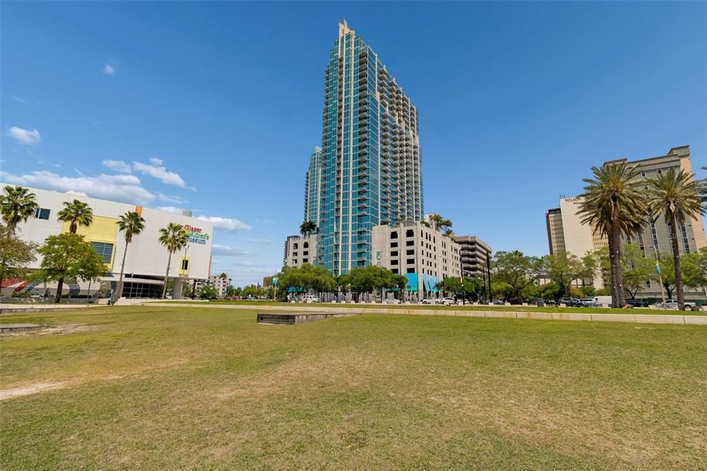 Activo con contrato: $439,000 (1 camas, 1 baños, 714 Pies cuadrados)