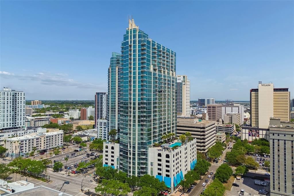 Activo con contrato: $439,000 (1 camas, 1 baños, 714 Pies cuadrados)