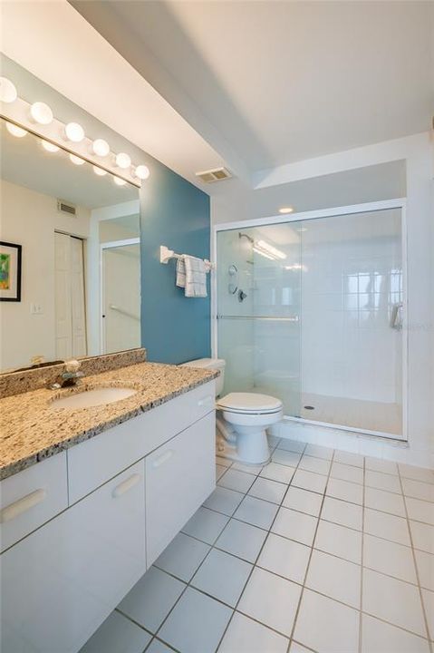 En Venta: $749,900 (3 camas, 3 baños, 2290 Pies cuadrados)